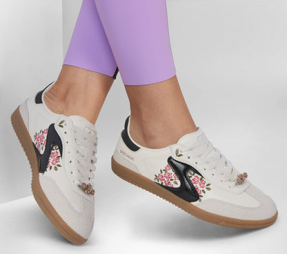 Women Skechers Hotshot - Fiercely Floral